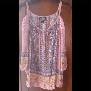 Cute pink bell-sleeved top. Size small